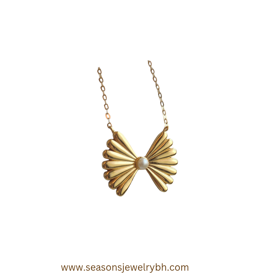 Instagram Post - Pretty Petals and Pearls (1080 x 1080 px)_20250807_121837_0000